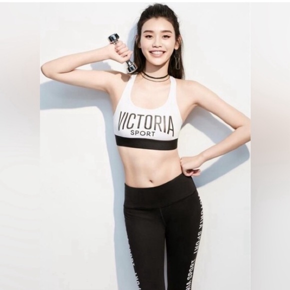 VICTORIA’S SECRET The Player Sports Bra Size XL White & Black Large Logo - Picture 16 of 16